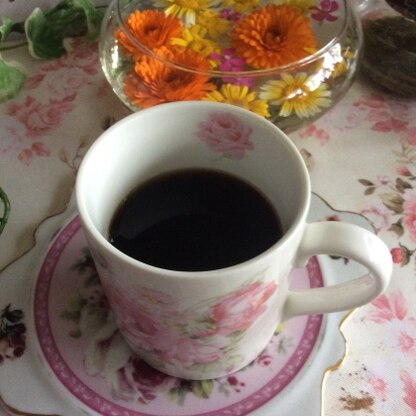緑茶で和風コーヒーを本日のティータイムに作りました♡ほっこり美味しく癒されました♡ご馳走様でした♪( ´▽｀)